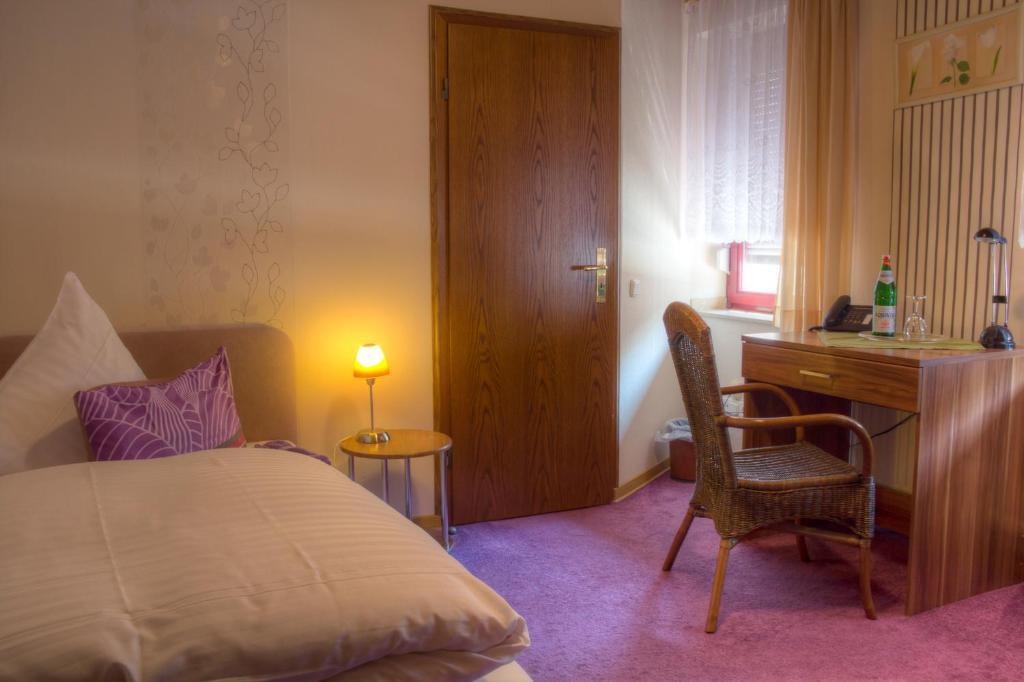 Hotel & Restaurant Arnoldusklause Düren - Eifel Pokoj fotografie