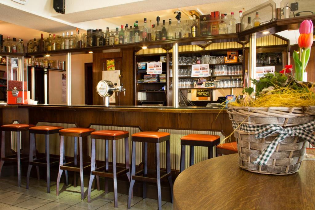 Hotel & Restaurant Arnoldusklause Düren - Eifel Exteriér fotografie